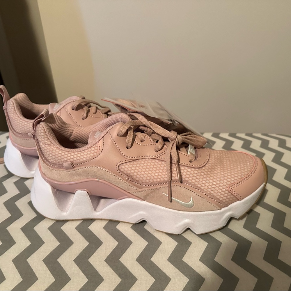 Women Nike  RYZ 365 2
